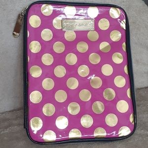 Betsey Johnson I pad cover /holder
